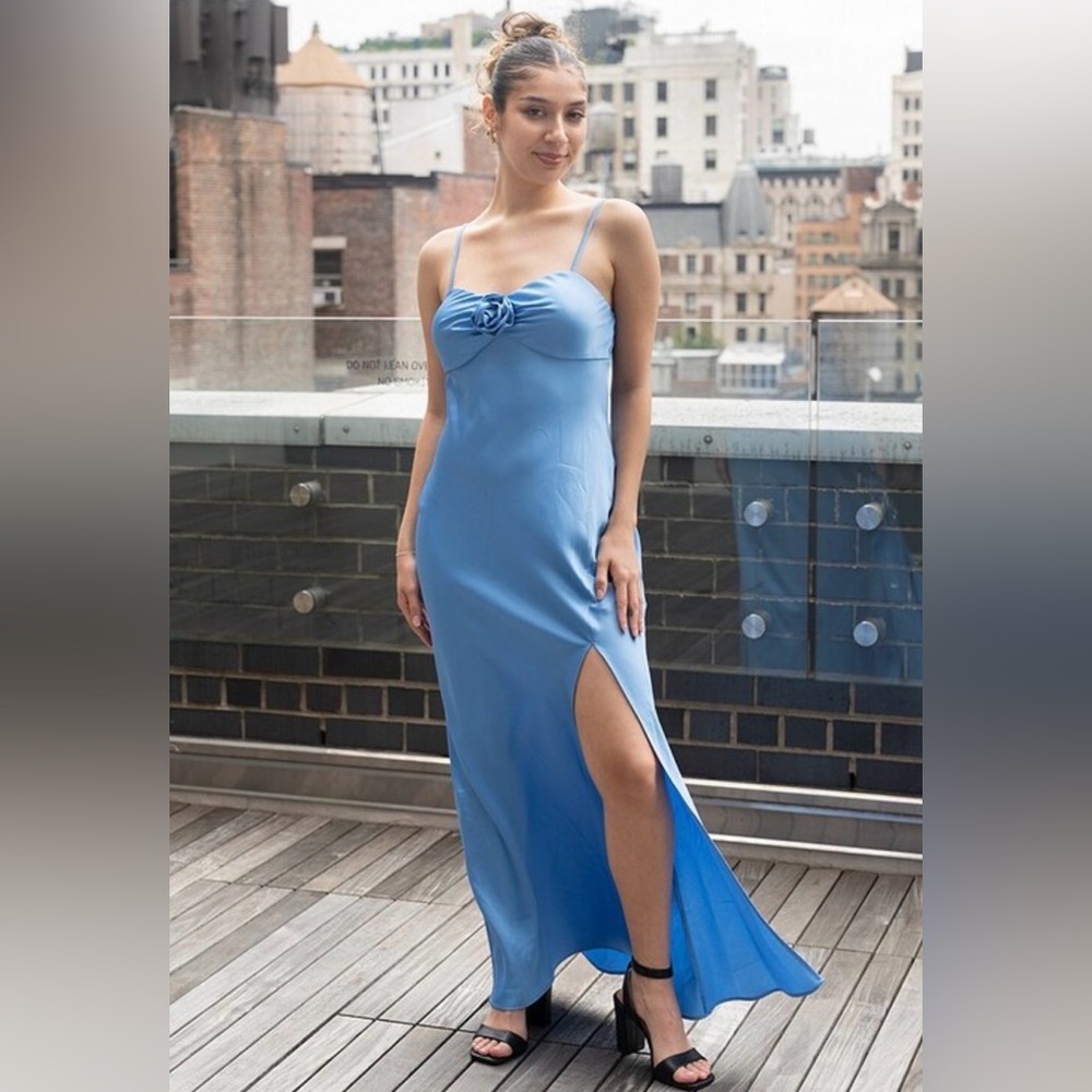 Elegant Blue Spaghetti Strap Dress Size 3/4